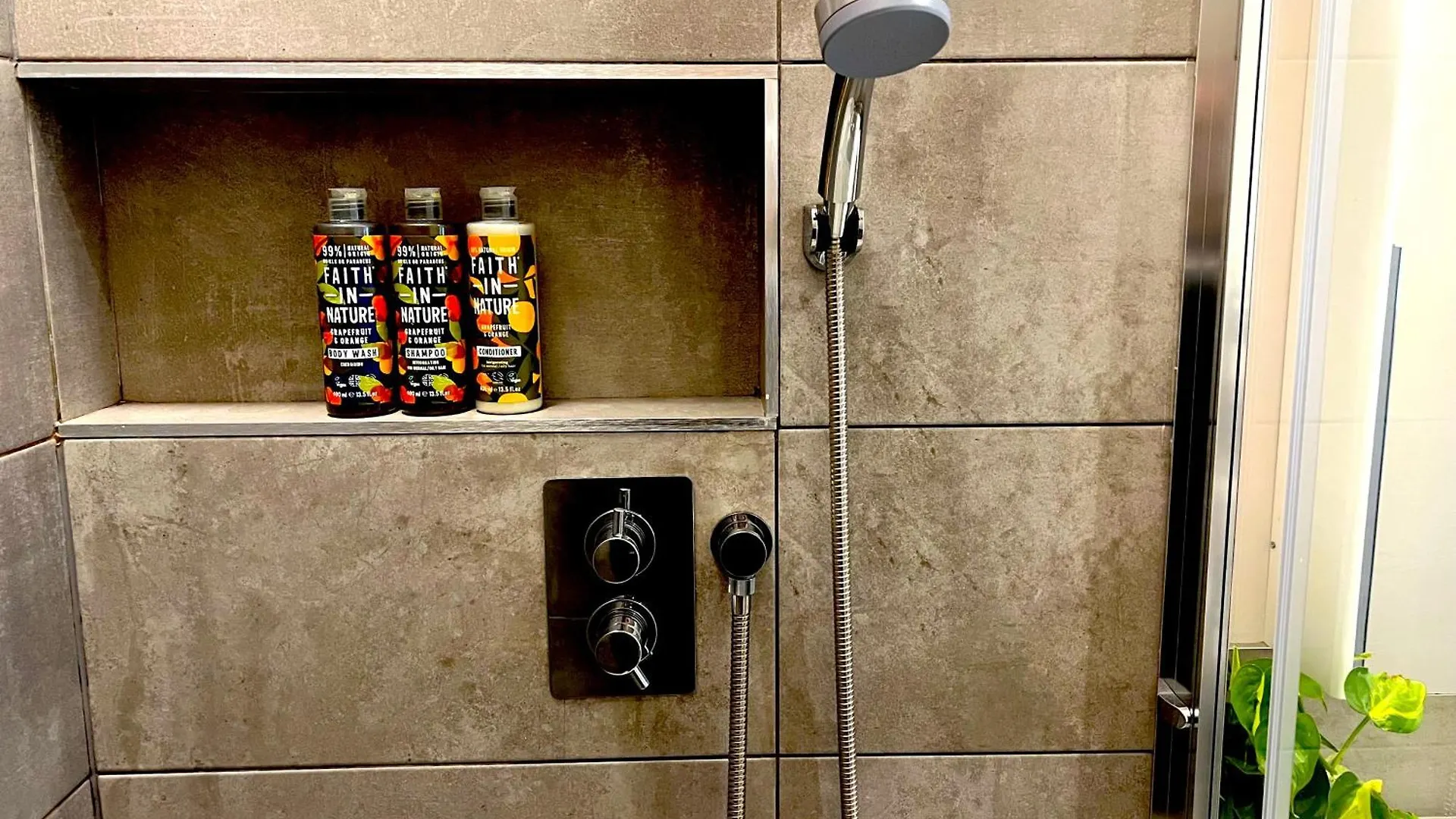 Shoreditch Private Studio London